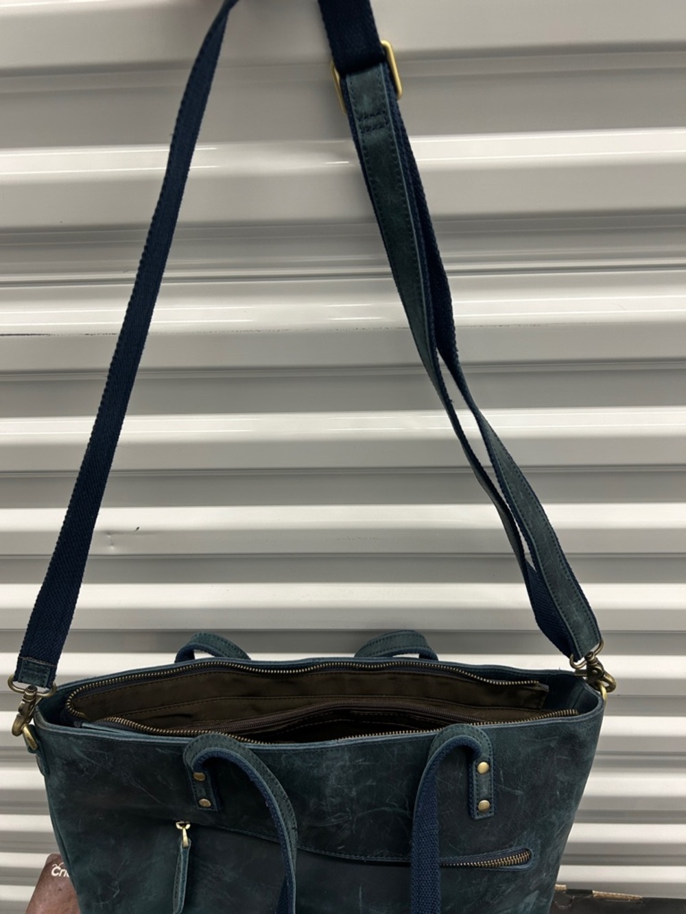 Distressed Genuine Leather Structured Tote in Teal Blue - Everyday Shoulder Bag - Picture 6 of 6